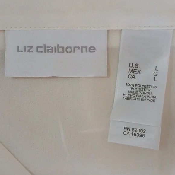 Super sheer buttoned-down blouse Size large. - Picture 8 of 8